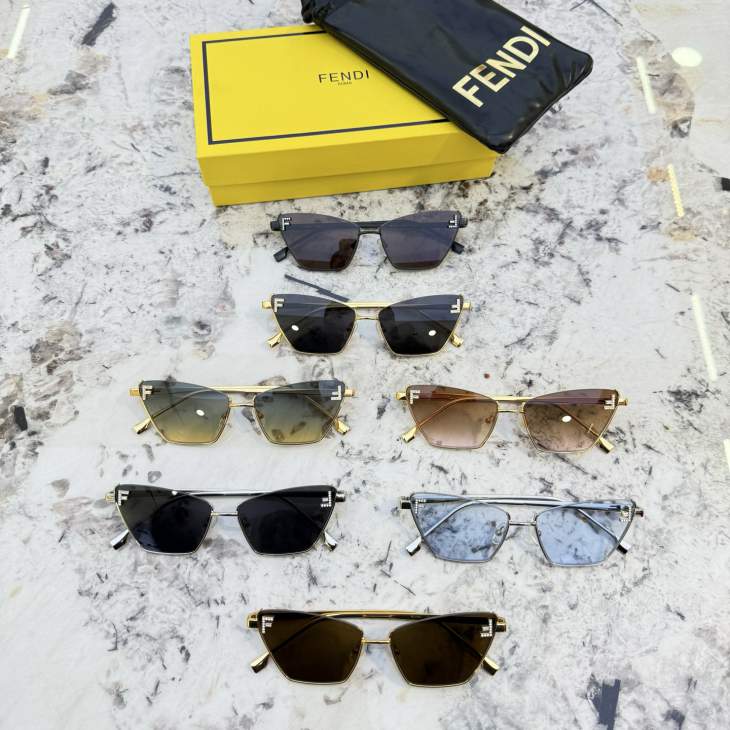 Picture of Fendi Sunglasses _SKUfw80238609fw